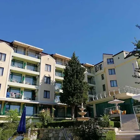 силвър - ол инклузив и безплатен паркинг Златни пясъци