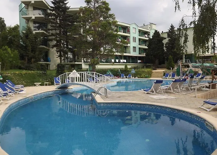 Silver 3* غولدن ساندز